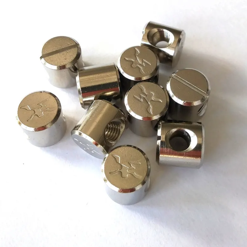 10x Insert 12/6mm für Windsurf Finnenschraube Schneller Versand